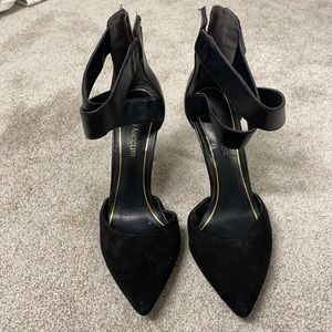 Enzo Angiolini black heels
